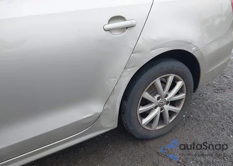 2013 Volkswagen Jetta 2.5L Se z USA, uszkodzony, nr VIN 3VWDP7AJ9DM213171